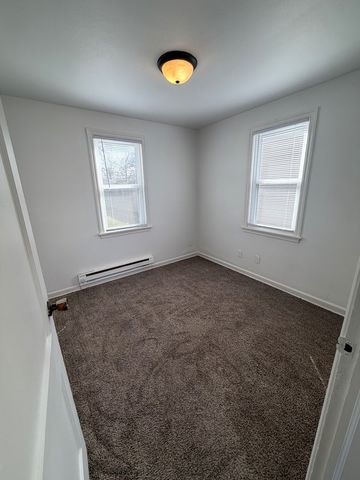 921 RIVER PARK Drive, Loves Park, IL 61111