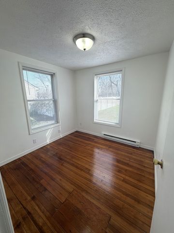 921 RIVER PARK Drive, Loves Park, IL 61111