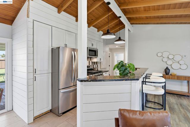6684 Graham Ave, Newark, CA 94560