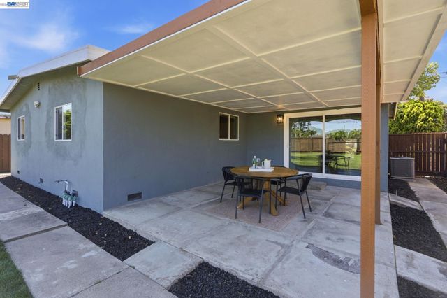 6684 Graham Ave, Newark, CA 94560