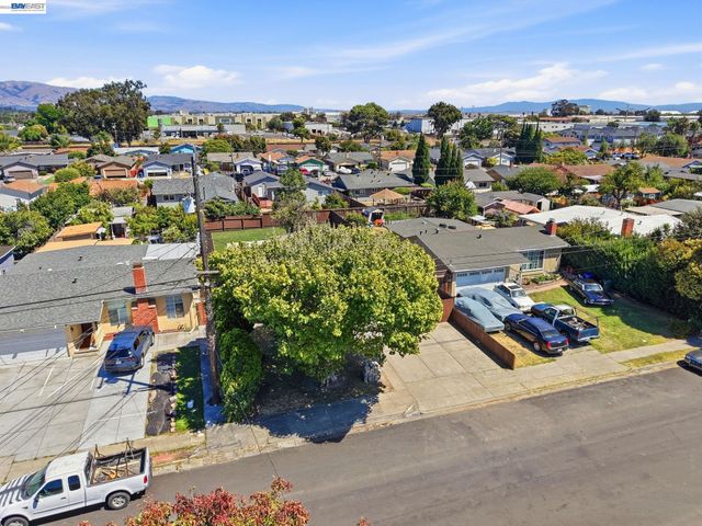 6684 Graham Ave, Newark, CA 94560