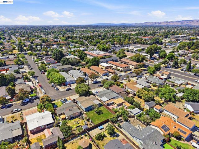 6684 Graham Ave, Newark, CA 94560