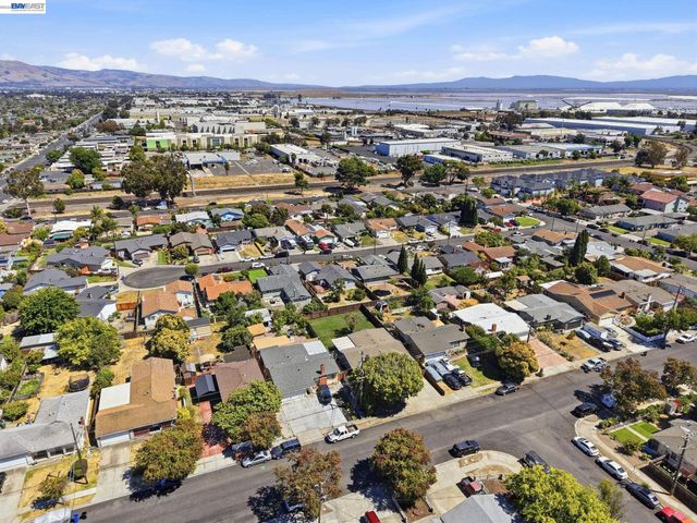 6684 Graham Ave, Newark, CA 94560