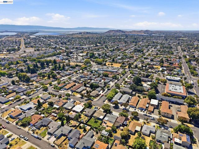 6684 Graham Ave, Newark, CA 94560