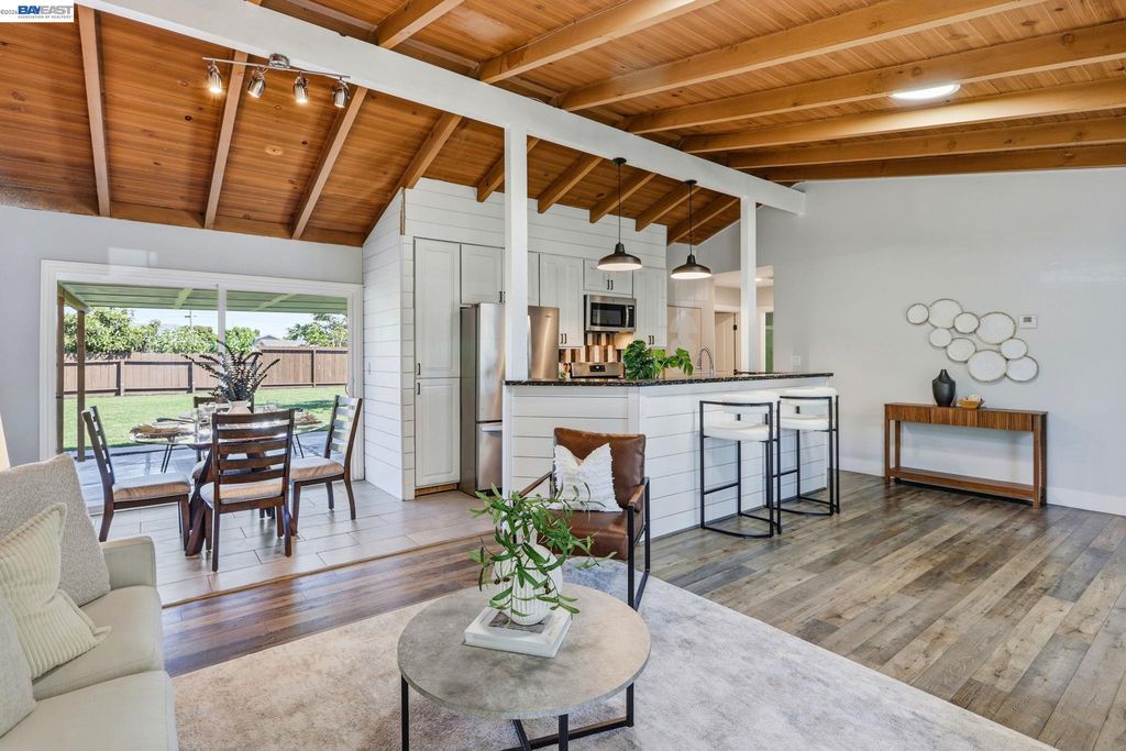 6684 Graham Ave, Newark, CA 94560