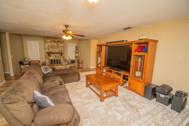4805 BUGG ROAD, Plant City, FL 33567