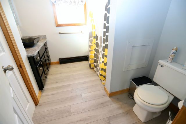 80 Roberge Street, Newport City, VT 05855