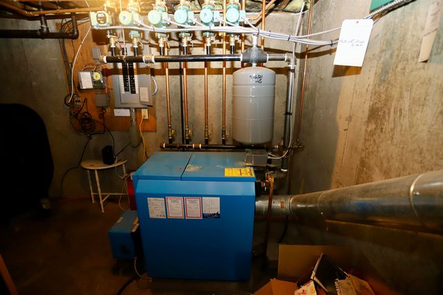 80 Roberge Street, Newport City, VT 05855