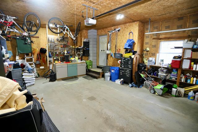 80 Roberge Street, Newport City, VT 05855