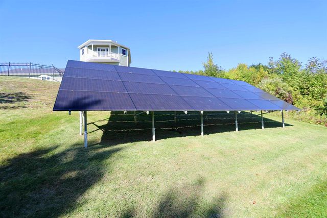 80 Roberge Street, Newport City, VT 05855