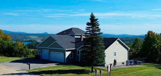 80 Roberge Street, Newport City, VT 05855