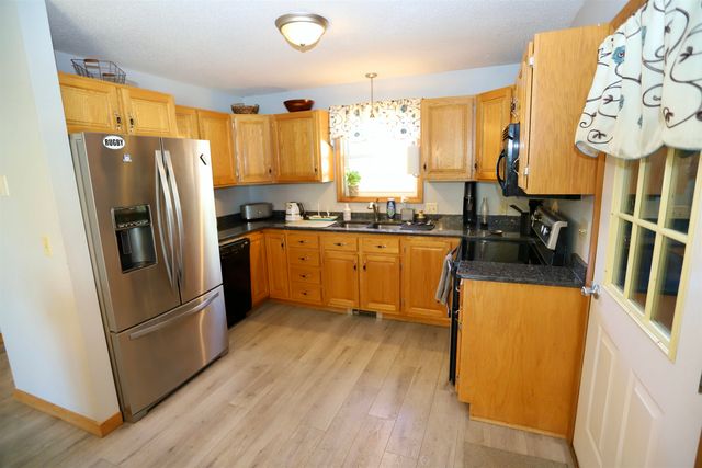 80 Roberge Street, Newport City, VT 05855