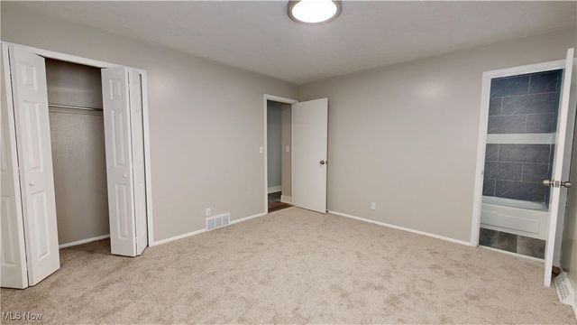 15712 Mendota Avenue, Maple Heights, OH 44137