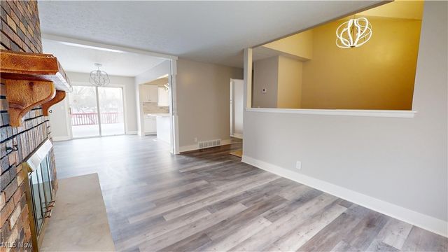 15712 Mendota Avenue, Maple Heights, OH 44137