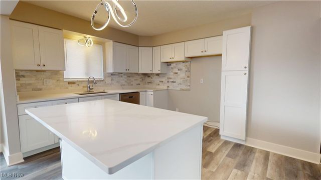 15712 Mendota Avenue, Maple Heights, OH 44137