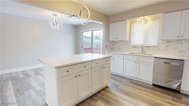 15712 Mendota Avenue, Maple Heights, OH 44137