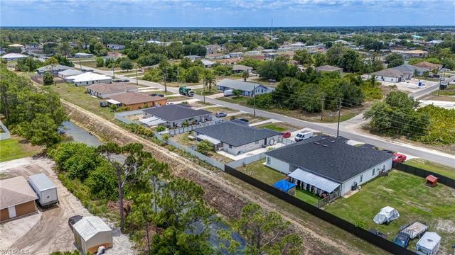 4520 Douglas LN, Lehigh Acres, FL 33973