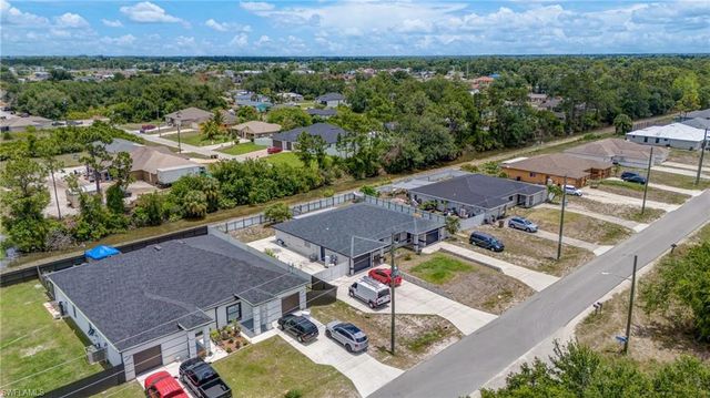 4520 Douglas LN, Lehigh Acres, FL 33973