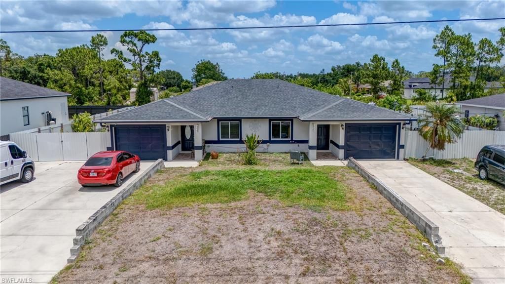 4520 Douglas LN, Lehigh Acres, FL 33973