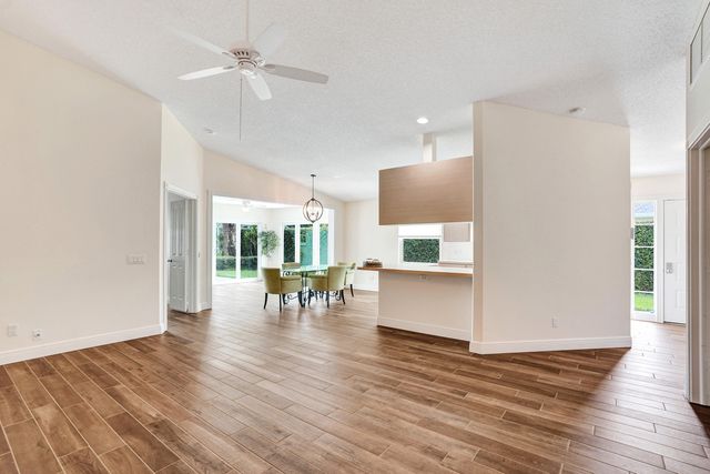 175 BRIER Circle, Jupiter, FL 33458