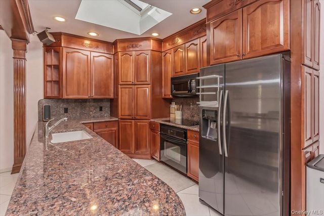 1 Brothers Court, Dix Hills, NY 11746
