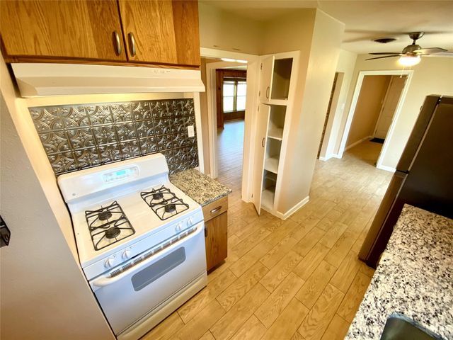 3005 Burning Oak DR, Austin, TX 78704