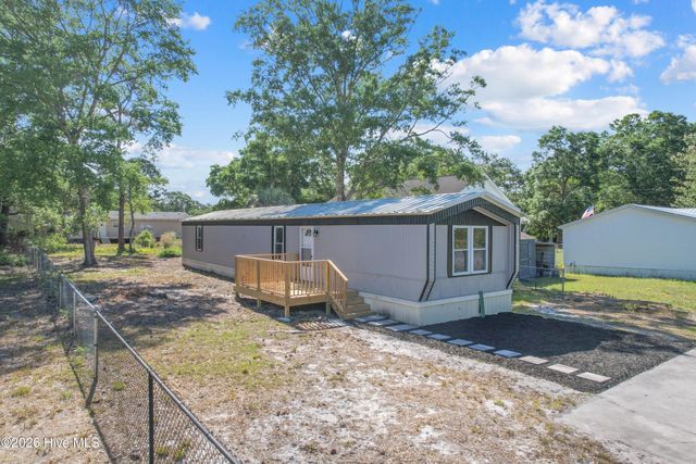 2828 Burnsville Street SW, Supply, NC 28462