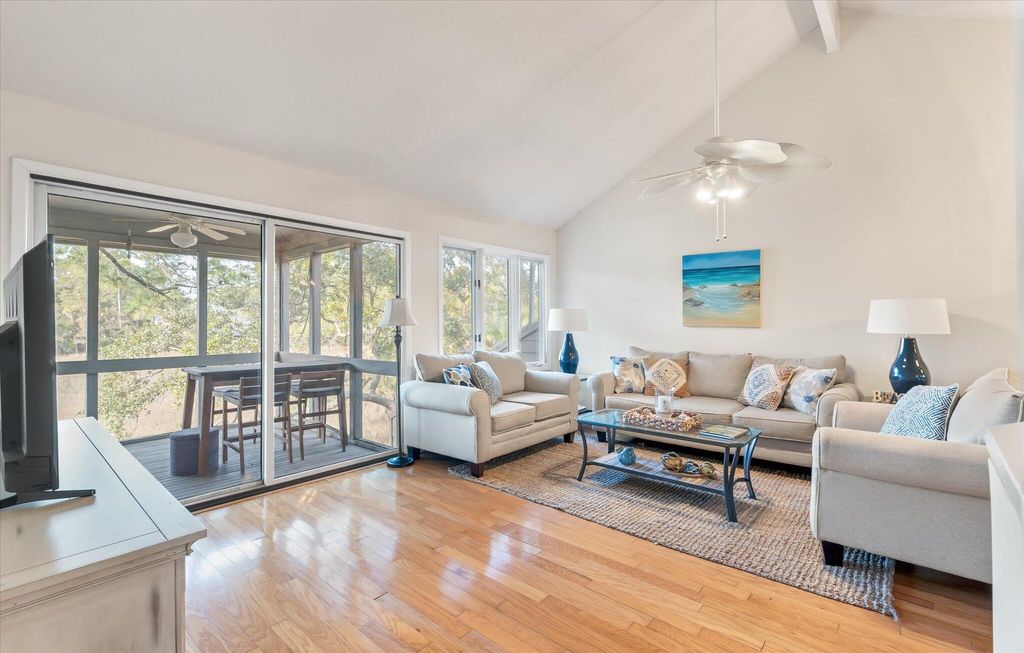 Image 7 of property listing at 1240 Creek Watch Trace, Seabrook Island, SC 29455