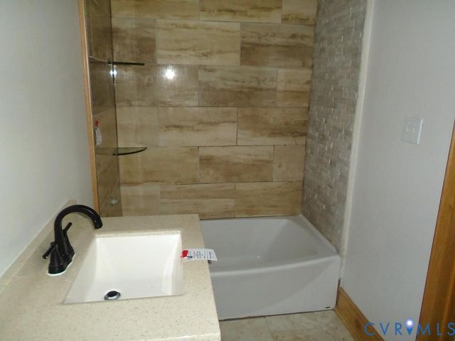 2011 Venable, Richmond, VA 23223