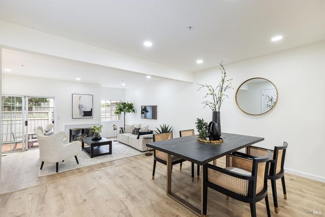 12 Valley Club Cir, Napa, CA 94558