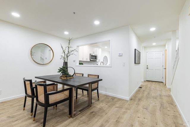 12 Valley Club Cir, Napa, CA 94558