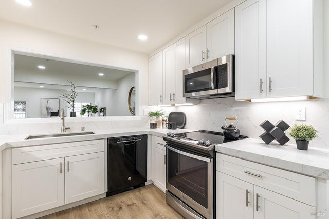 12 Valley Club Cir, Napa, CA 94558