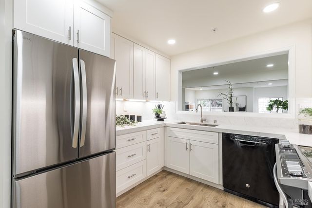 12 Valley Club Cir, Napa, CA 94558