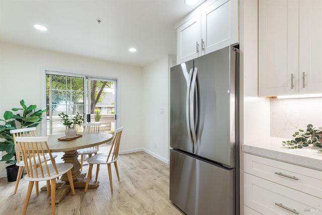 12 Valley Club Cir, Napa, CA 94558