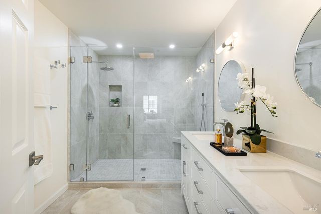 12 Valley Club Cir, Napa, CA 94558