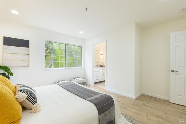 12 Valley Club Cir, Napa, CA 94558