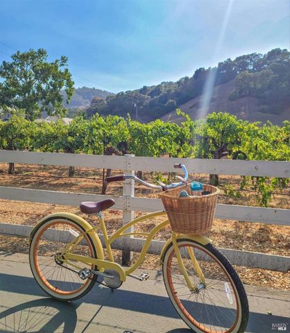 12 Valley Club Cir, Napa, CA 94558