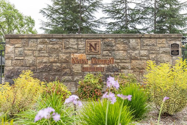 12 Valley Club Cir, Napa, CA 94558