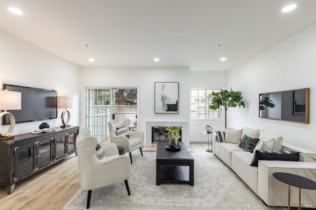 12 Valley Club Cir, Napa, CA 94558