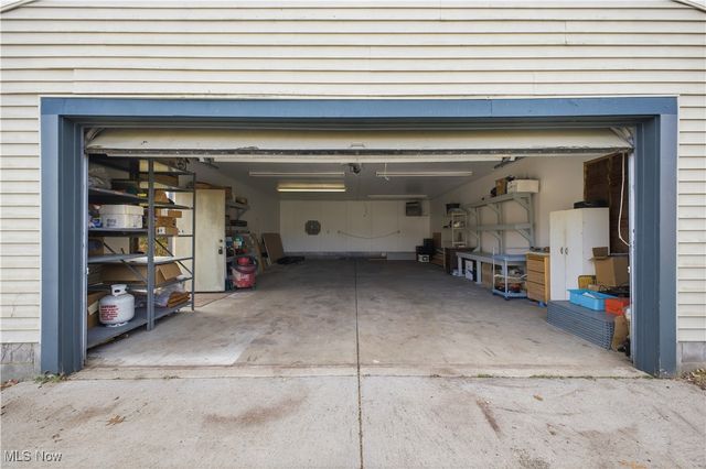 541 Blossom Avenue, Campbell, OH 44405