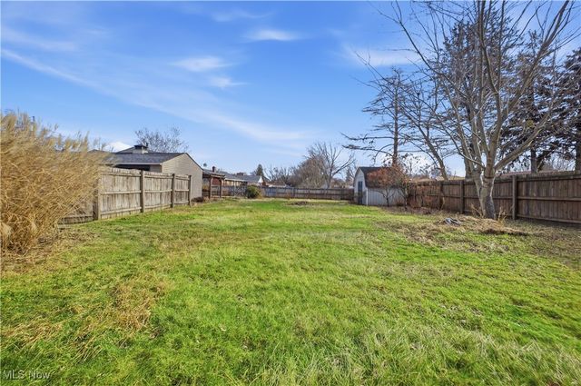 541 Blossom Avenue, Campbell, OH 44405