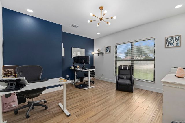 921 COUNTY ROAD 2801 E, Mico, TX 78056