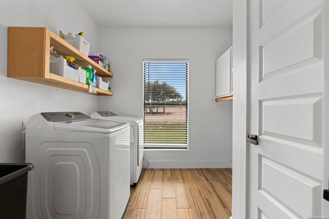 921 COUNTY ROAD 2801 E, Mico, TX 78056
