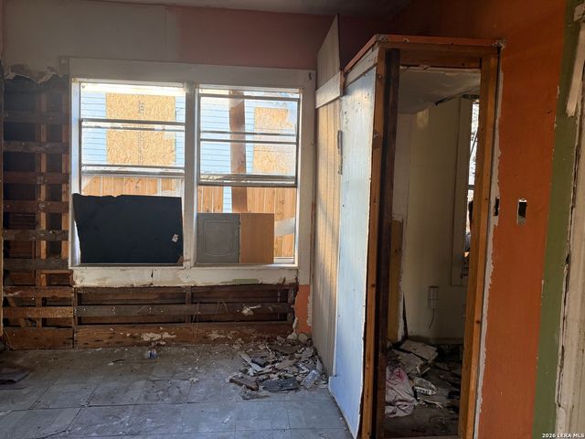 126 Stratford, San Antonio, TX 78223