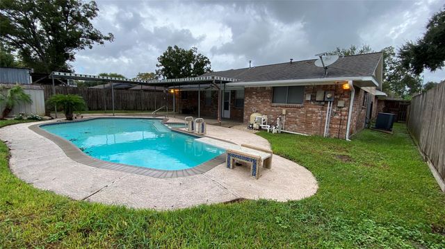 4634 Sandydale Lane, Houston, TX 77039