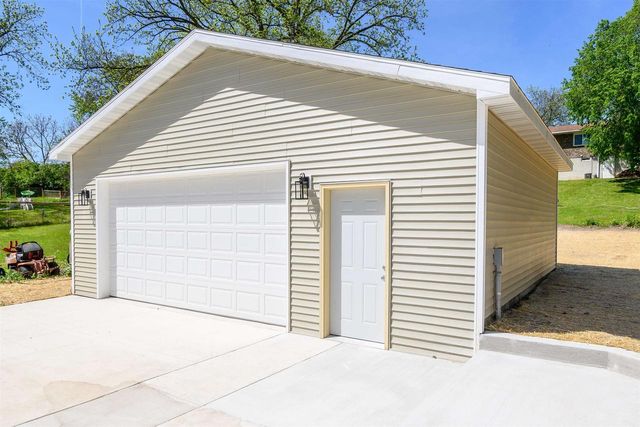 223 E Woolcock Street, Jefferson, WI 53549