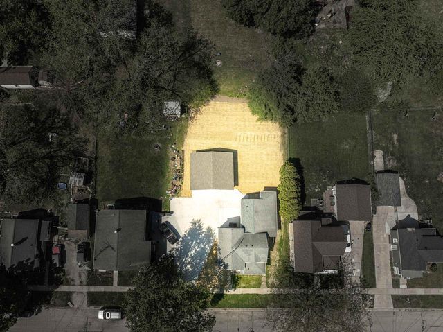 223 E Woolcock Street, Jefferson, WI 53549
