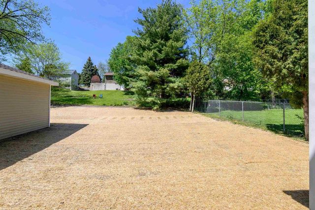 223 E Woolcock Street, Jefferson, WI 53549