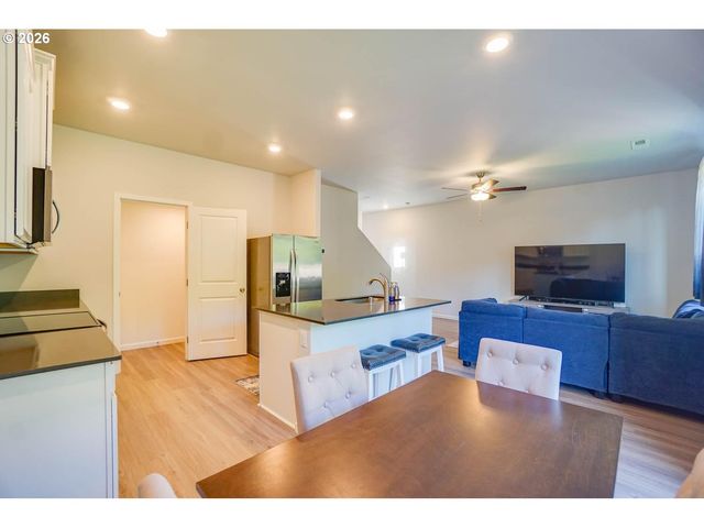 3301 Ne 120TH Cir, Vancouver, WA 98686