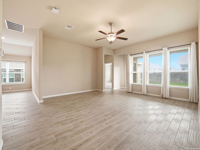233 HOLLAND PARK, Schertz, TX 78108